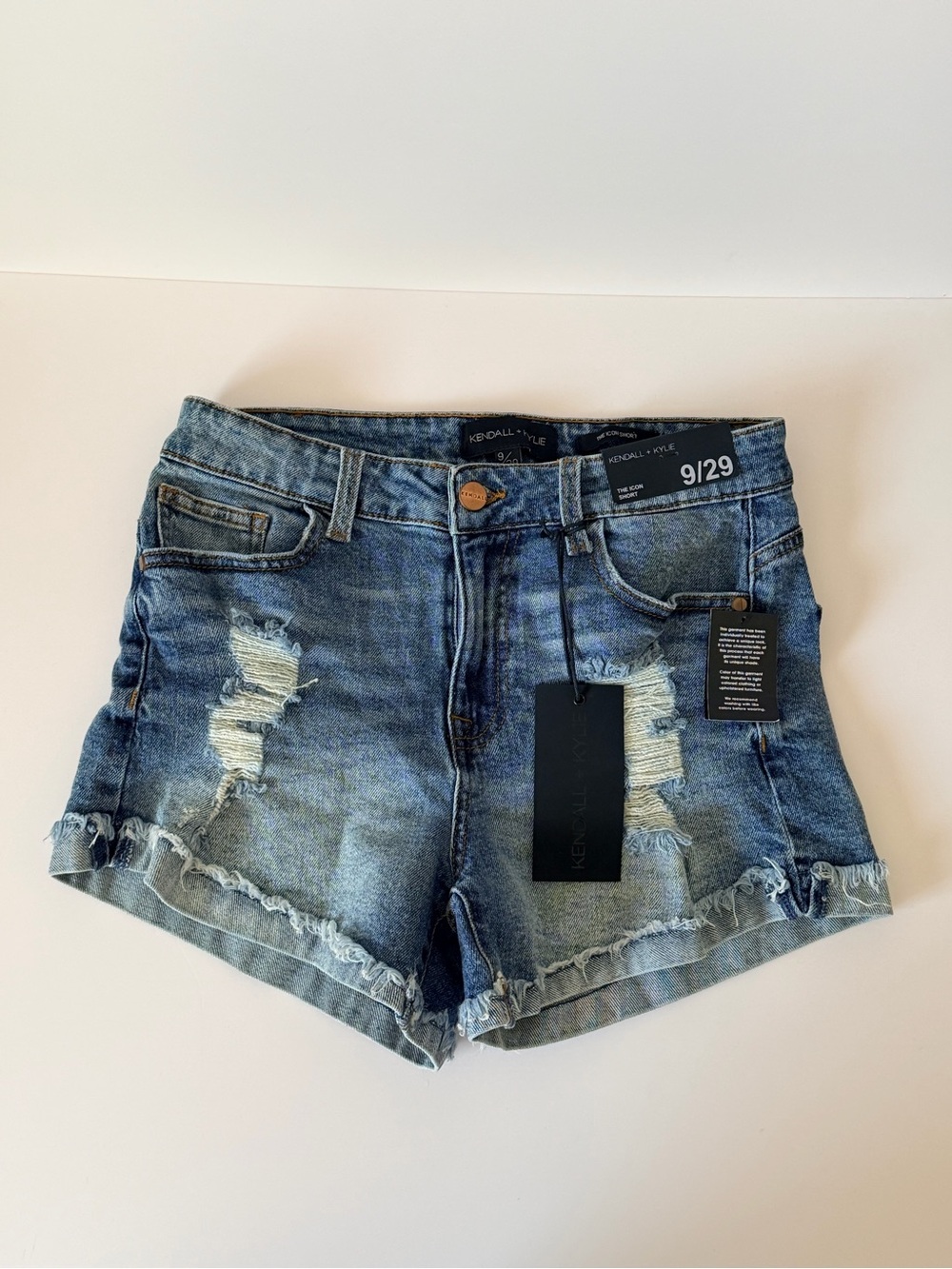 NWT Kendall + Kylie The Icon Short Size 9/29 Distressed Denim Shorts